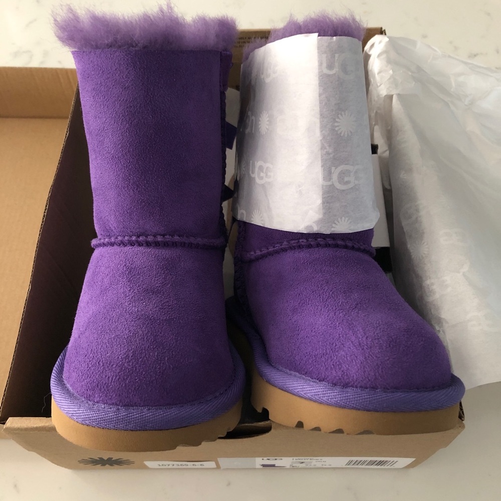 New In Box purple UGG Toddler 7 Bailey Bow II
